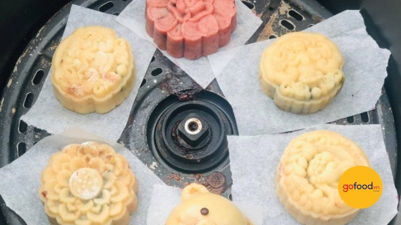 C&aacute;ch l&agrave;m b&aacute;nh trung thu bằng nồi chi&ecirc;n kh&ocirc;ng dầu